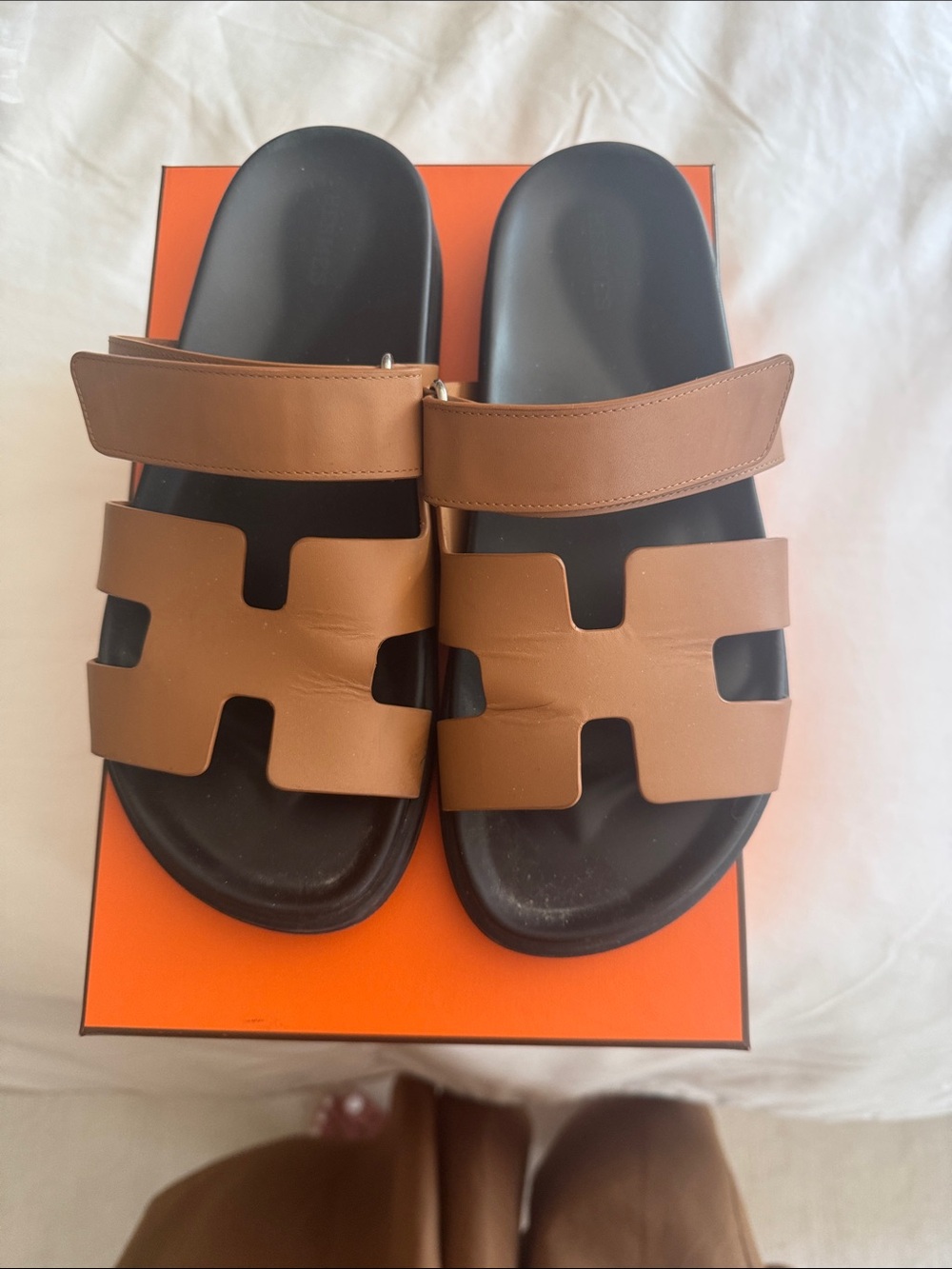 Hermès Chypre Sandals – brown Leather
Size 39 (EU) in box - Picture 1 of 6